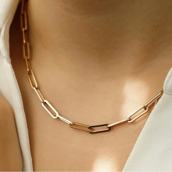 💛Bold Gold Plated Chain Necklace - Picture 3 of 3